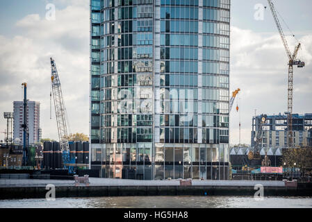 Der Turm, St. George's Wharf, Vauxhall, London Stockfoto