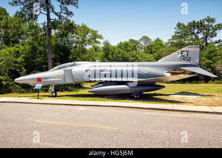 McDonnell RF-4C-32-MC Phantom II, 67-0452, zuletzt zugewiesen 3246th Test Wing, Bewaffnung Entwicklung & Test Center, Eglin AFB in den Markierungen, die sie beim Testen des Systems Advanced Tactical Airborne Reconnaissance System (ATARS), aber mit einem 46th Test Wing Abzeichen, Nachfolger der 3246th TW geleistet. Stockfoto