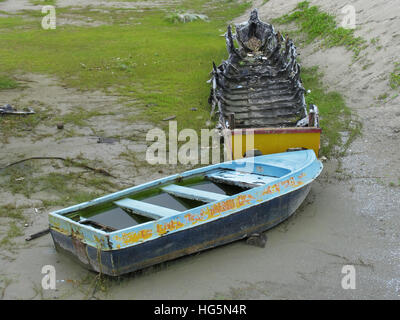 Boote am Strand, Kerala, Indien Stockfoto