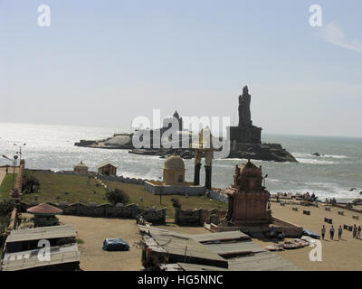 Swamy Vivekananda Rock Memorial und Thiruvalluvar Statue. Kanyakumari, Tamil Nadu, Indien Stockfoto