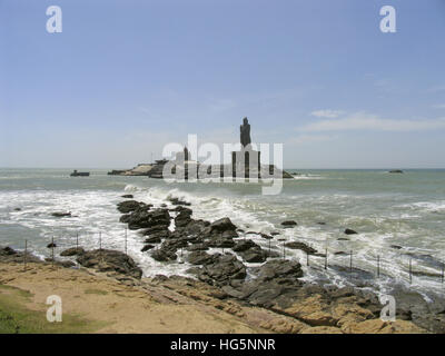 Swamy Vivekananda Rock Memorial und Thiruvalluvar Statue. Kanyakumari, Tamil Nadu, Indien Stockfoto