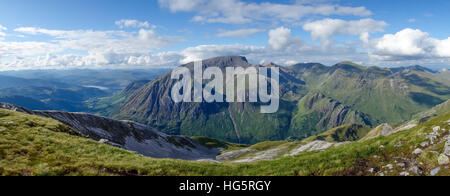 Der Ring Steall ein Grat Fuß in den Mamores-Bergen in der Nähe von Ben Nevis in den Highlands von Schottland Stockfoto