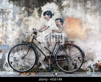 George Town, Penang, Malaysia - November 22: Straße Kunst Wandbild des litauischen Künstlers Ernest Zacharevic in Georgetown, Penang, Malaysia. Stockfoto