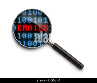 Computer-Code e-Mail-Untersuchung Lupe auf einem weißen Hintergrund isoliert. Stockfoto