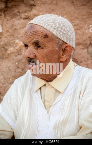 Elkhorbat, Marokko.  Man ältere Amazigh Berber. Stockfoto