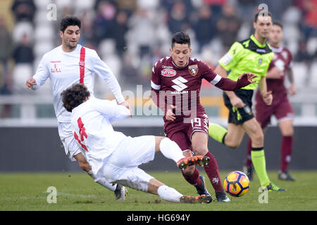 Turin, Italien. 4. Januar 2017. Juan Manuel Iturbe von Torino FC in Aktion während der freundlichen Fußballspiel zwischen FC Torino und SS Monza. Juan Manuel Iturbe kommt auf Leihbasis von AS Roma. Torino FC gewinnt 1: 0 über SS Monza. Bildnachweis: Nicolò Campo/Alamy Live-Nachrichten Stockfoto