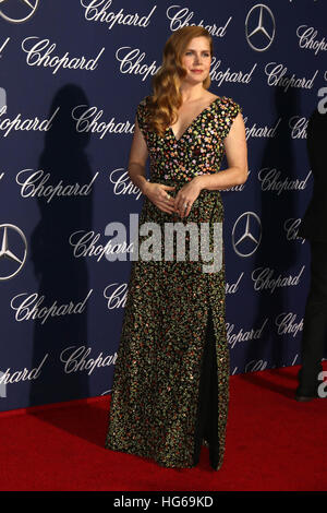 Palm Springs, Ca. 2. Januar 2017. Amy Adams bei der 2017 Palm Springs International Film Festival Gala im Kongresszentrum von Palm Springs in Palm Springs, Kalifornien am 2. Januar 2017. © David Edwards/Medien Punch/Alamy Live-Nachrichten Stockfoto