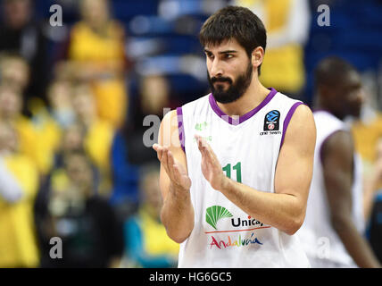 Berlin, Deutschland. 4. Januar 2017. Malagas Dani Diez während der Basketball-Eurocup-Gruppe inszeniert Befestigung zwischen ALBA Berlin und Unicaja Malaga in der Mercedes-Benz-Arena in Berlin, Deutschland, 04 Januar 2017. Bildnachweis: Dpa picture Alliance/Alamy Live News Stockfoto