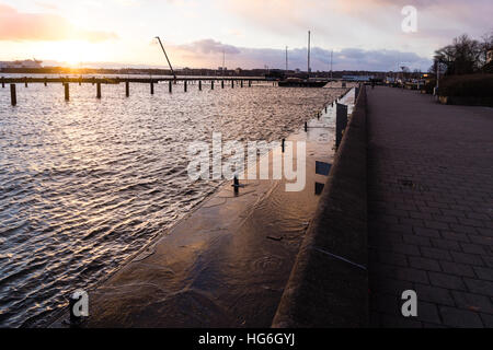 Kiel, Deutschland. 5. Januar 2017. Kiel, Hauptstadt des Landes Schleswig-Holstein, Norddeutschland, nachdem Sturm front "Axel" und eine Sturmflut © Björn Deutschmann/Alamy gestorben Live-Nachrichten Stockfoto