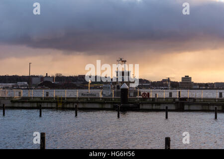 Kiel, Deutschland. 5. Januar 2017. Kiel, Hauptstadt des Landes Schleswig-Holstein, Norddeutschland, nachdem Sturm front "Axel" und eine Sturmflut © Björn Deutschmann/Alamy gestorben Live-Nachrichten Stockfoto