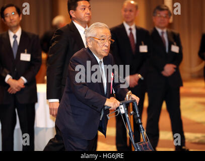 Tokio, Japan. 5. Januar 2017. Toyota Motor Ehrenvorsitzender Shoichiro Toyoda, Vater von Toyota-Präsident Akio Toyoda besucht japanische Automobilindustrie Verbände-Silvester-Party in einem Tokio Hotel auf Donnerstag, 5. Januar 2017. © Yoshio Tsunoda/AFLO/Alamy Live-Nachrichten Stockfoto