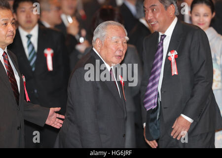 Tokio, Japan. 5. Januar 2017. Japanische Automomaker Suzuki motor-Chairman Osamu Suzuki besucht japanische Automobilindustrie Verbände-Silvester-Party in einem Tokio Hotel auf Donnerstag, 5. Januar 2017. © Yoshio Tsunoda/AFLO/Alamy Live-Nachrichten Stockfoto