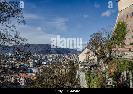 Grazer Schlossberg Schlossberg heute ein öffentlicher Park genießt einen herrlichen Blick über die Stadt. Stockfoto