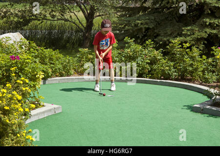 Minigolf für Kinder Stockfoto