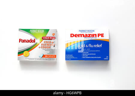 Demazin und Panadol Erkältung und Grippe und Husten Relief Tabletten in einer Box auf weißen Hintergrund isoliert Stockfoto