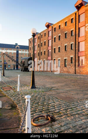 Am Abend Sonnenlicht auf dem Nord-Warehouse Gloucester City Council Büros, Gloucester Docks UK Stockfoto