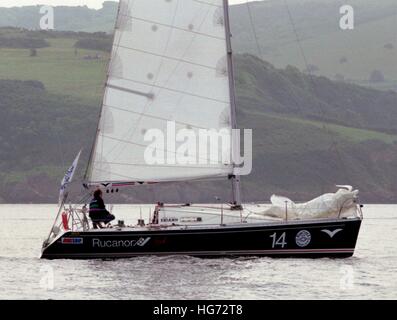 AJAXNETPHOTO. 7. JUNI 1992. PLYMOUTH, ENGLAND. -EUROPA 1 STAR - SINGLE HANDED TRANSATLANTIC RACE-30 FT BELGISCHE EINTRAG RUCANOR SPORTS SKIPPERED DURCH MICHEL KLEINJANS.   FOTO: JONATHAN EASTLAND/AJAX REF: 920706 4 1 Stockfoto