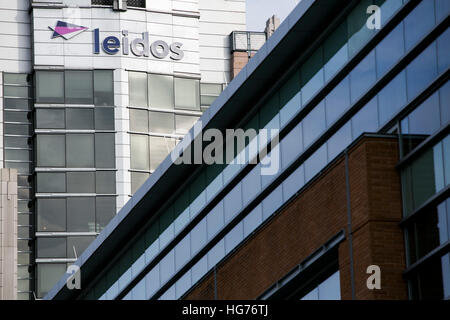 Ein Logo Zeichen außerhalb der Sitz des Leidos in Reston, Virginia am 31. Dezember 2016. Stockfoto