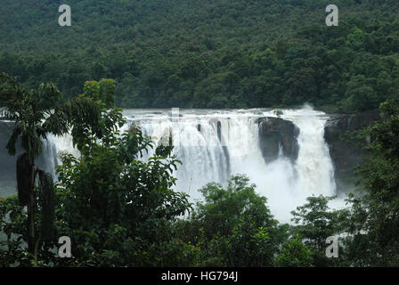 Athirapally Wasserfälle, Kerala, Indien. Stockfoto