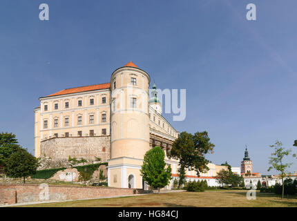 Mikulov (Nikolsburg): Blick von der Burg, der St.-Wenzels-Kirche, Jihomoravsky, Südmähren, Süd-Mähren, Tschechische Stockfoto