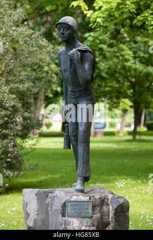 Deutschland, NRW, Städteregion Aachen, Alsdorf, Stadtteil Mariadorf, Bergmannsdenkmal Im Glück-Auf-Park Stockfoto