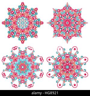 Bunte Mandalas im orientalischen Stil. Satz von Runde Ethno-Mustern isoliert auf weißem Hintergrund. Traditionelle Spitzen Verzierungen. Vektor-Illustration. Stock Vektor