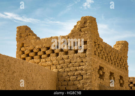 Typische architektonische Elemente der Berber in Merzouga, Marokko Stockfoto