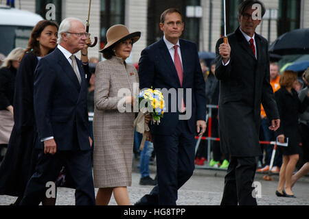 König Carl XVI. Gustaf von Schweden, Koenigin Silvia von Schweden, Michael Mueller u.a. - Treffen des Berliner Oberbuergermeisters Mit Dem Gegend Stockfoto