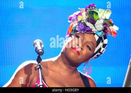 India Arie führt auf die 2015 Essence Music Festival im Superdome am 3. Juli 2015 in New Orleans, Louisiana. Stockfoto