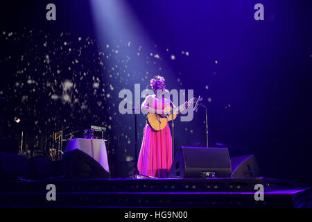 India Arie führt auf die 2015 Essence Music Festival im Superdome am 3. Juli 2015 in New Orleans, Louisiana. Stockfoto