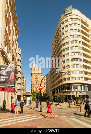 Málaga, Costa Del Sol, Provinz Malaga, Andalusien, Südspanien.  Das 4-Sterne Hotel Malaga Palacio an der Ecke Calle Cortina de Muelle und Ca Stockfoto