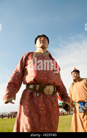 Ein Ringer in seinem traditionellen Outfit wenn Sie nicht auf das Spiel. Stockfoto