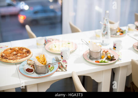 Bankett Kind Geburtstag Tischdekoration auf Abendempfang dekoriert Stockfoto