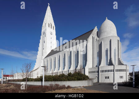 Rückseite der Kirche Hallgrimskirkja, Reykjavik, Island Stockfoto