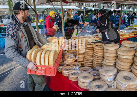 Berlin Türkisch Straßenmarkt Kulmer Straße Stockfoto