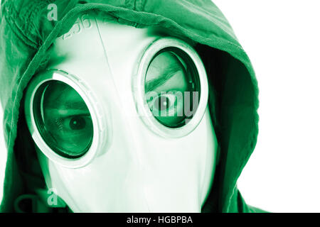 Junger Mann mit Kapuze und Gasmaske Stockfoto
