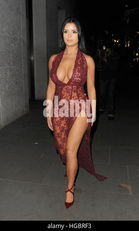 Demi Rose Mawby verlassen ME Hotels, atemberaubende sehen durch das tragen Kleid Featuring: Demi Rose Mawby Where: London, Vereinigtes Königreich bei: 6. Dezember 2016 Stockfoto