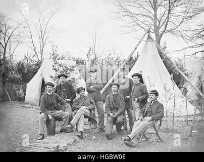 Amerikanischen Bürgerkrieges Soldaten in ihr Lager. Stockfoto