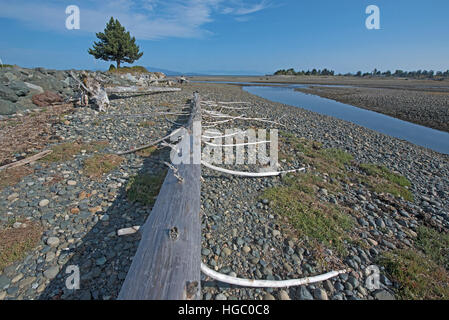 Engländer Flussmündung in Surfside, Parksville, Vancouver Island. Kanada. SCO 11.387. Stockfoto