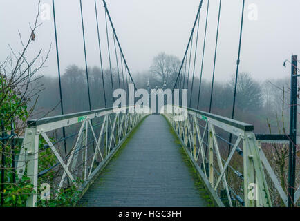 Howley Hängebrücke in Warrington, Cheshire Stockfoto