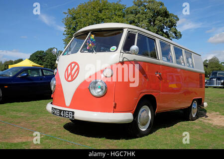 Ein Split-Screen VW Campingbus. Lincolnshire, England. Stockfoto