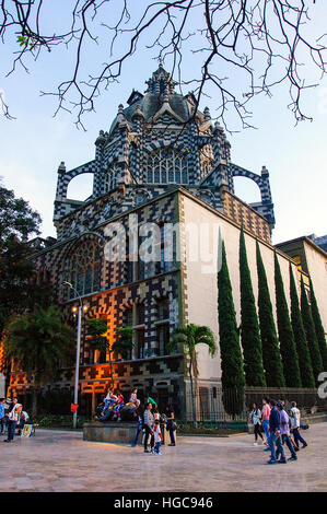 Plazoleta de Las Esculturas (Quadrat der Statuen) in Medellin Stockfoto