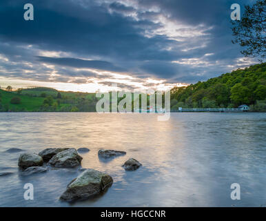 Blick über Ullswater, Cumbria, Lake District auf der Pier. Stockfoto