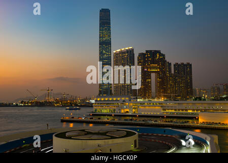 Die neue Skyline von Kowloon und Hong Kong höchstes Gebäude, das International Commerce Center ICC, Hong Kong, China. Stockfoto