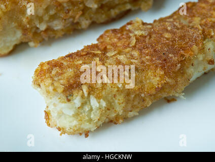 Knusprige Mandel gebacken Fisch Stockfoto