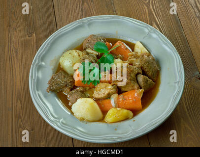 Boeuf ein la mode - französische Version dessen, was in den Vereinigten Staaten als Schmorbraten, geschmortes Rindfleisch-Gericht, Stockfoto