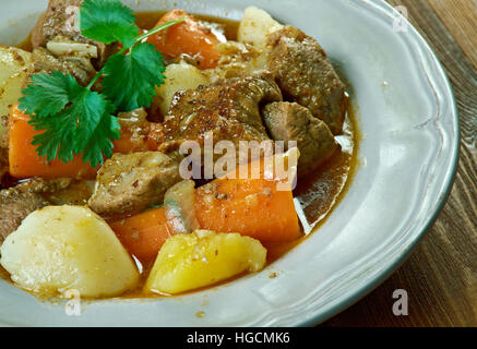 Boeuf ein la mode - französische Version dessen, was in den Vereinigten Staaten als Schmorbraten, geschmortes Rindfleisch-Gericht, Stockfoto