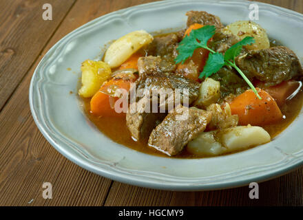 Boeuf ein la mode - französische Version dessen, was in den Vereinigten Staaten als Schmorbraten, geschmortes Rindfleisch-Gericht, Stockfoto