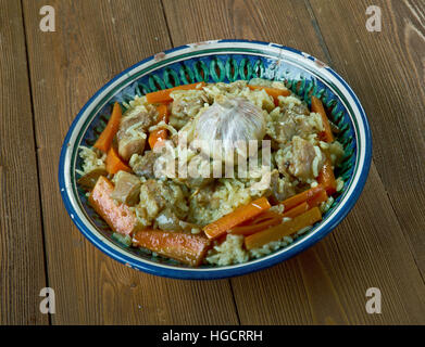 Buhara Pilavı Tarifi. Usbekischer Plov-zentrale asiatische Küche Stockfoto