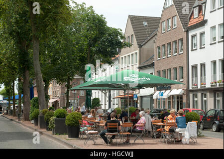 Deutschland, Düsseldorf-Kaiserswerth, Kaiserswerther Markt Stockfoto